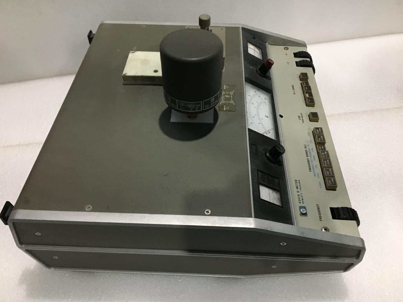 HP 4342A Q-METER 22 kHz to 70 MHz With Test Adapter and User Manual 5