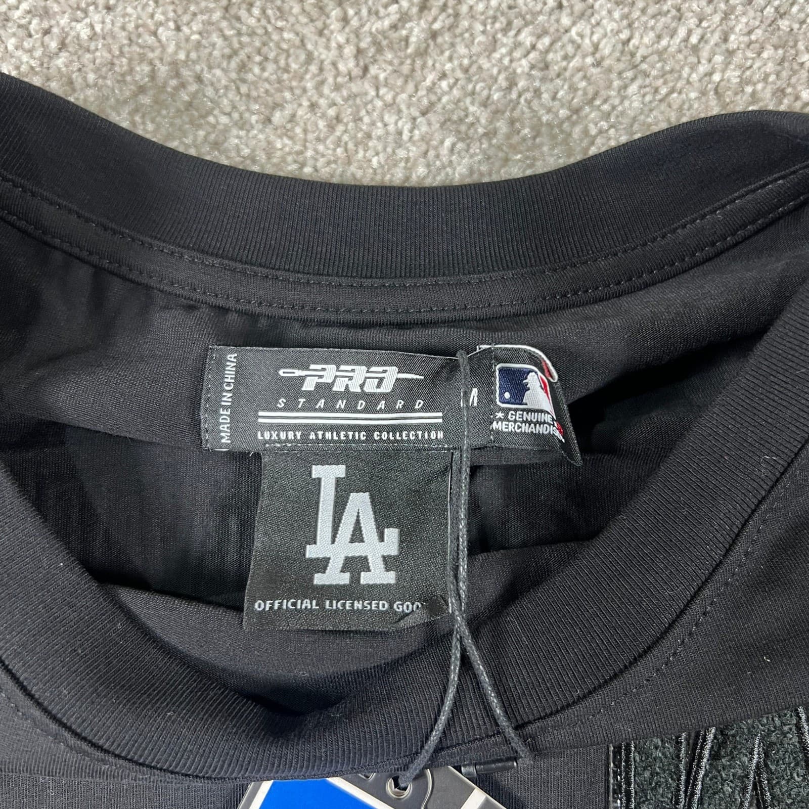 PRO STANDARD Los Angeles Dodgers Black LA Cropped T Shirt Women's Size Medium 4