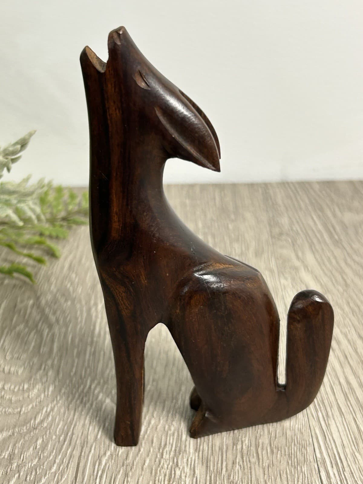 Vintage MCM Hand Carved Mahogany Wooden Howling Wolf Figurine 3