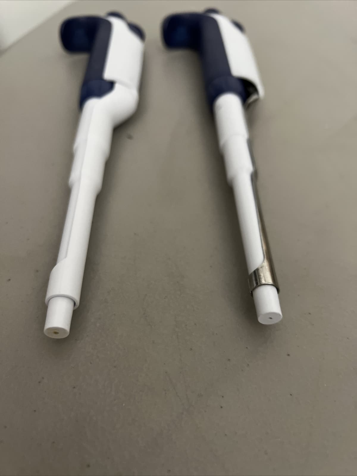 ONE Rainin L-1000 XLS Pipet-Lite LTS Pipette 100uL-1mL Pipetman Pipettor 3