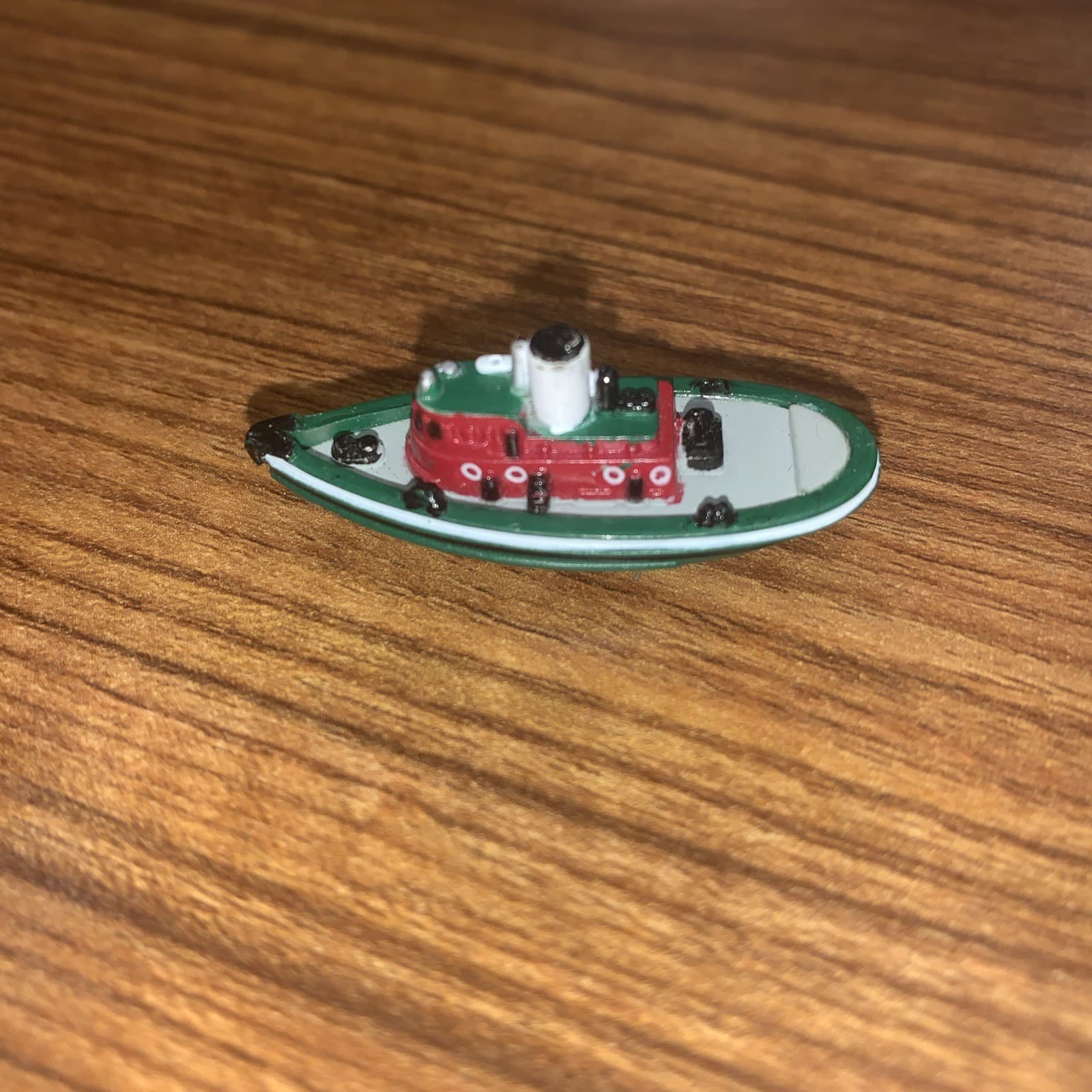 1990 Micro Machines Galoob Hasbro Tug Boat Green and Red 3