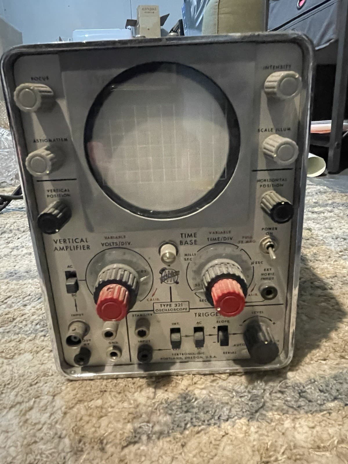 Tektronix Oscilloscope Type 321 Powers Up And Seems To Work 3