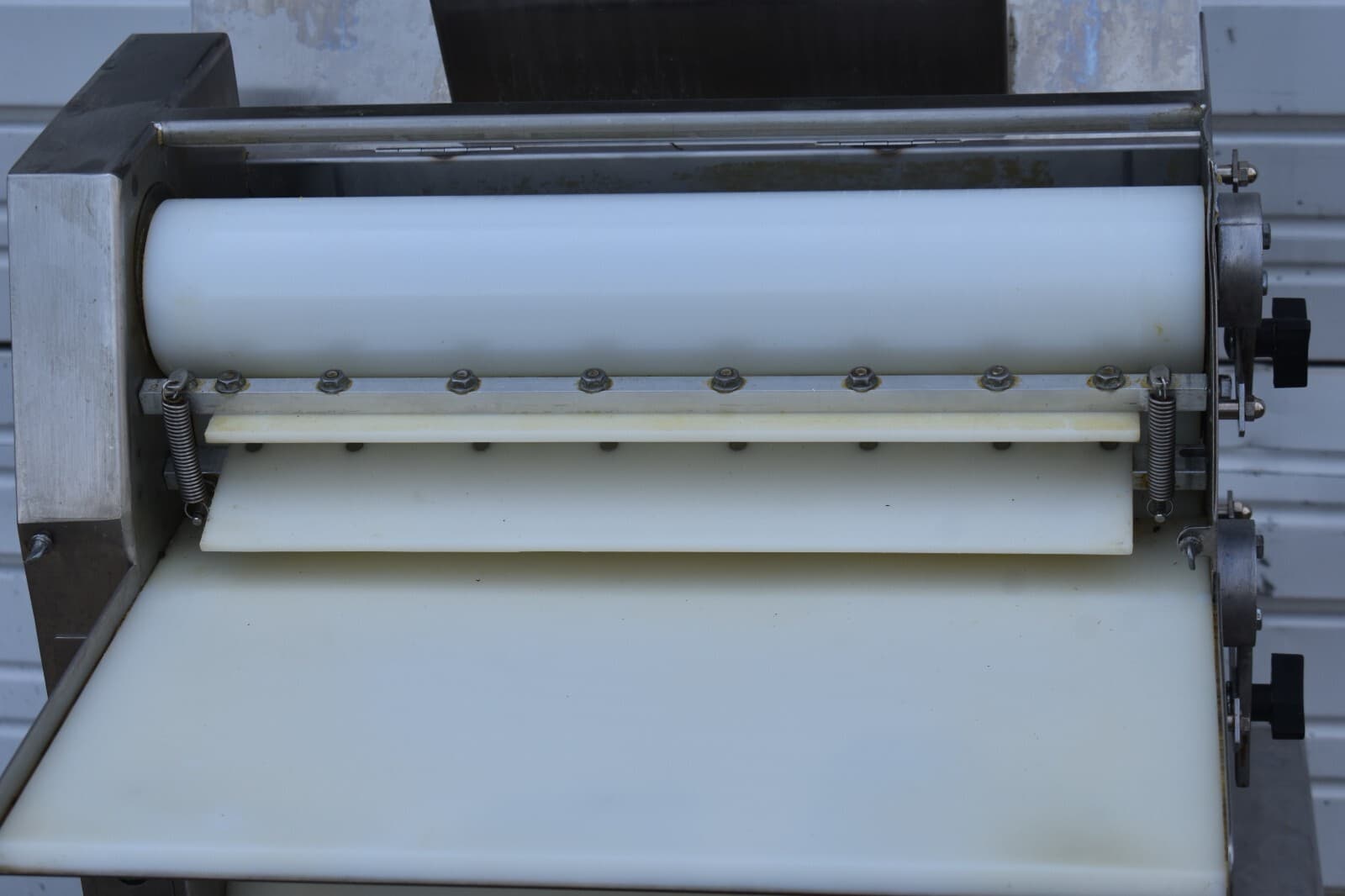 SOMERSET CDR-2000 COUNTERTOP 20" TWO STAGE PIZZA DOUGH SHEETER 120V 5