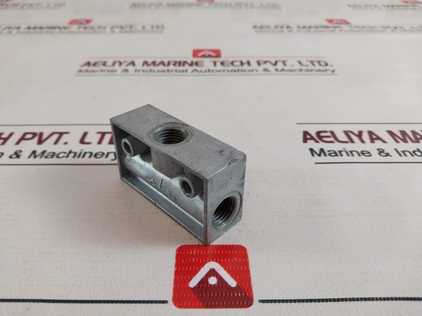 REXROTH 5340170000 Pneumatic Shuttle Valve 3