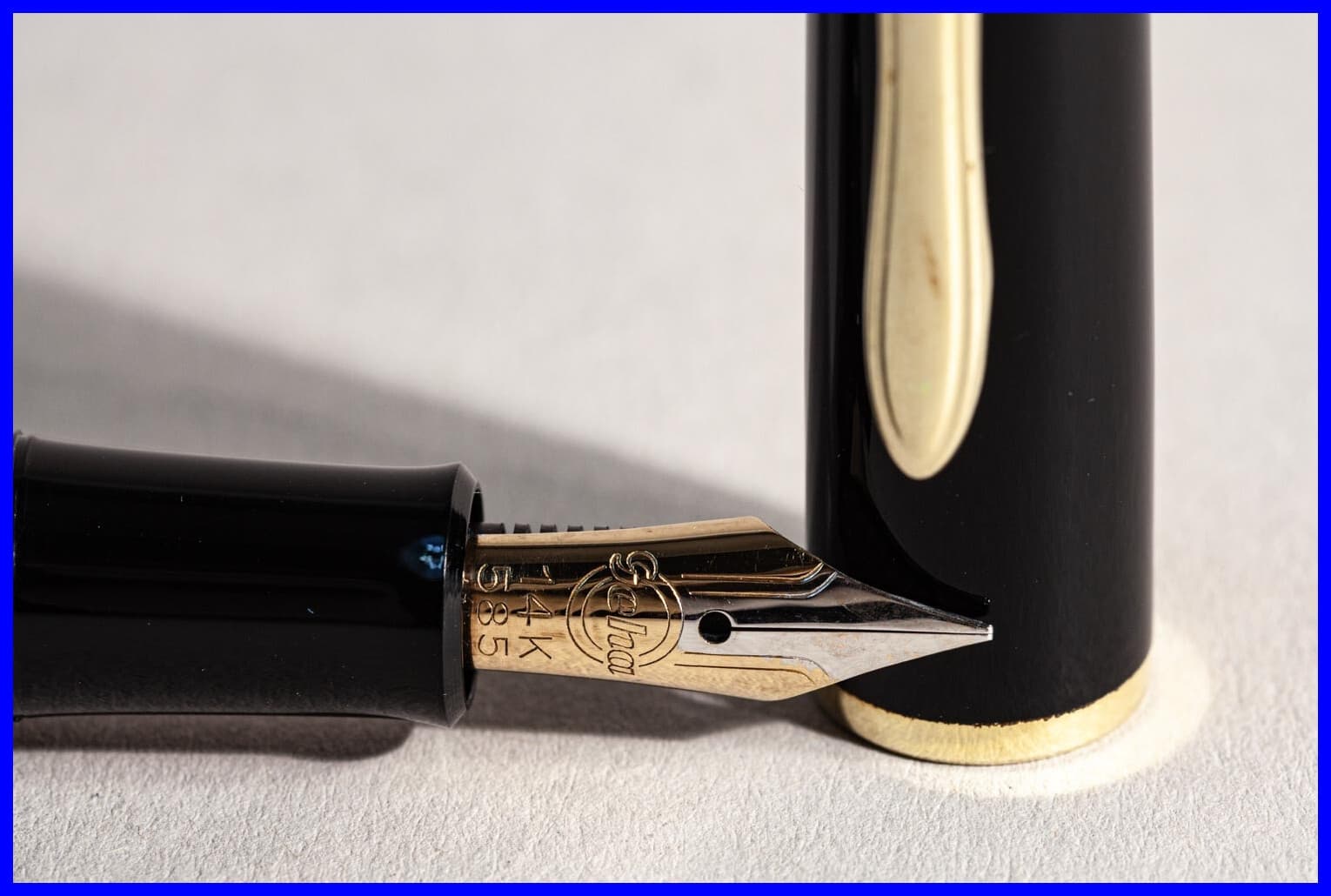 1950s Geha 760 Standard Piston Filler Reservoir Tank with Medium 14K Gold Nib 4