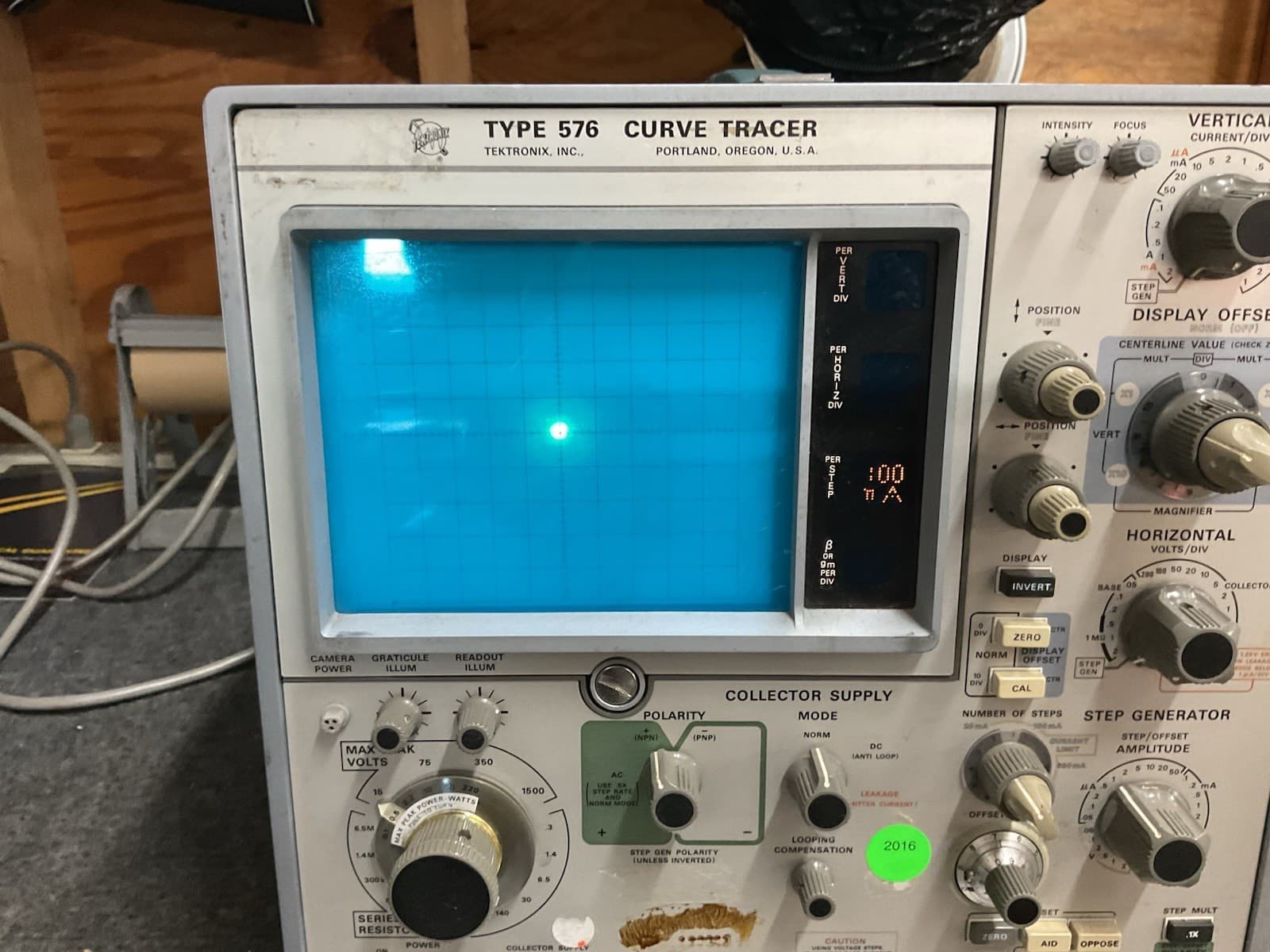 Tek Tektronix 576 Curve Tracer Oscilloscope Test System 4