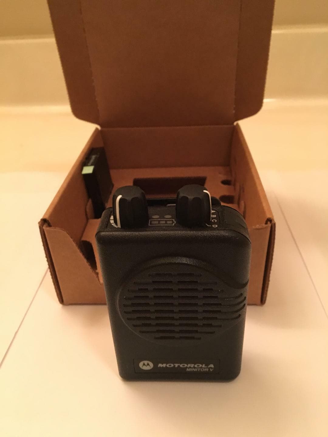 NEW MOTOROLA MINITOR V (5) LOW BAND PAGER 33-37 MHz NON-STORED VOICE 2-CHANNEL