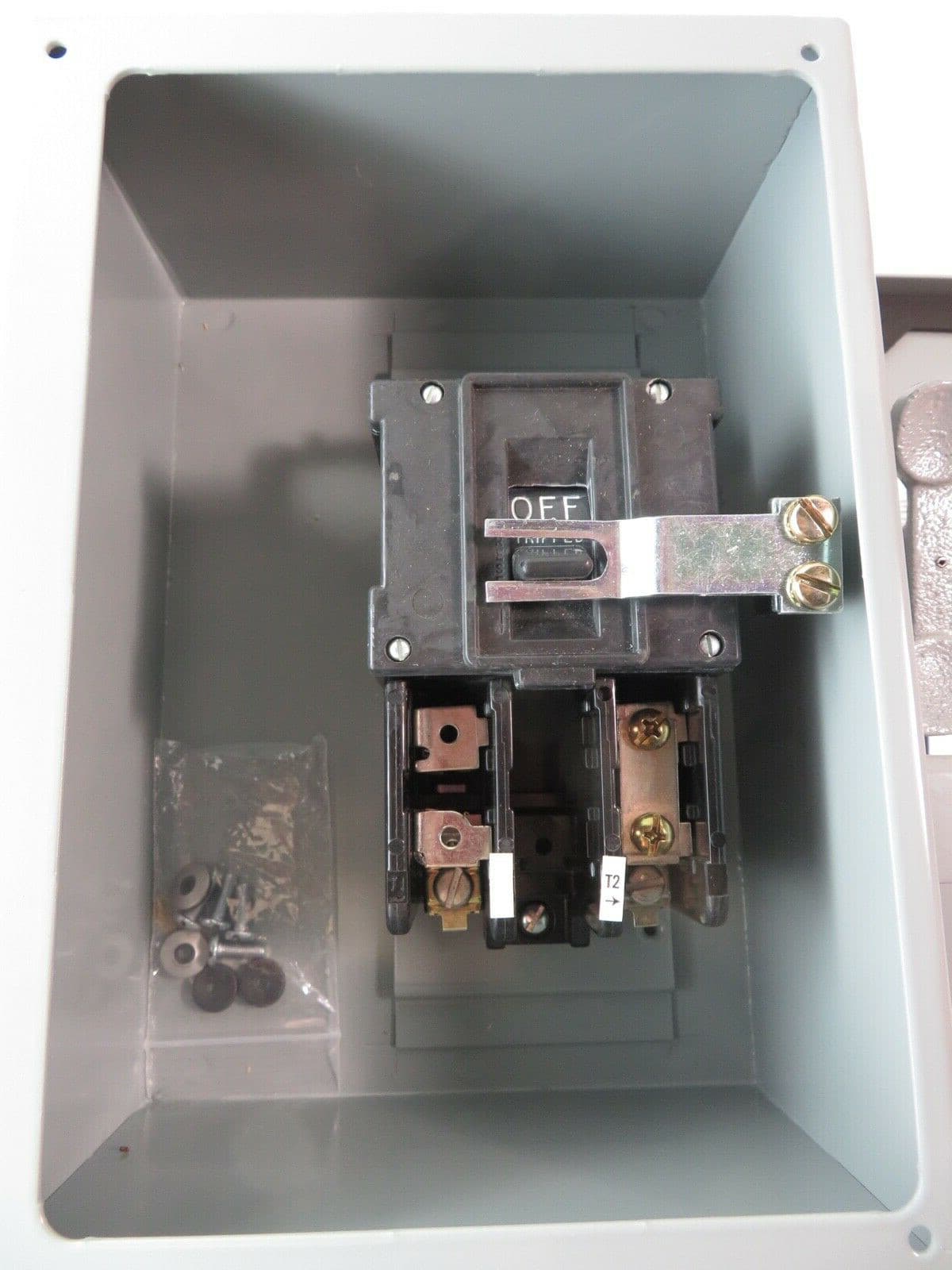 GE CR1062S2AAT3000 2P 1 O/L Nema M-1 Manual Motor Starter 10hp NEW 3