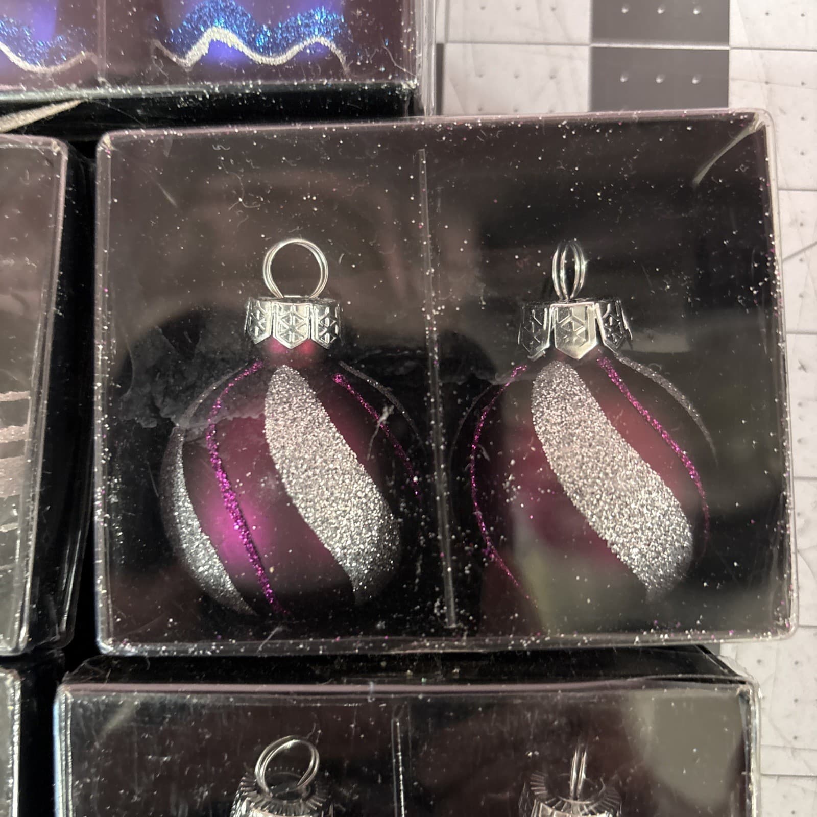 7 DEMURE DAMASK 1.5" Christmas Ornament Place Card Holders 4