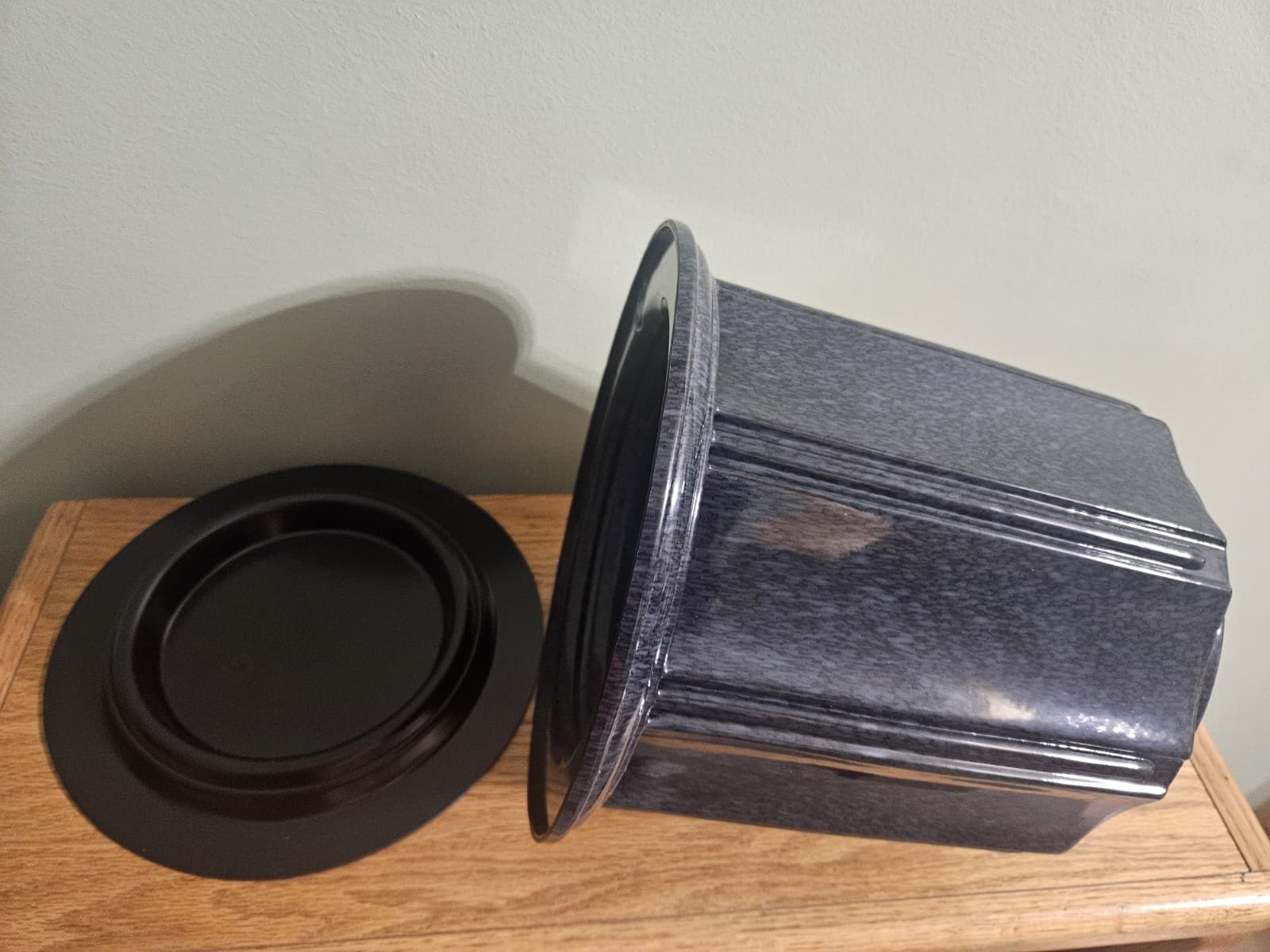 Urn Wilbert Regal Marblon Urn P300 Cremation Urn Pebble Dust Adult Size 3