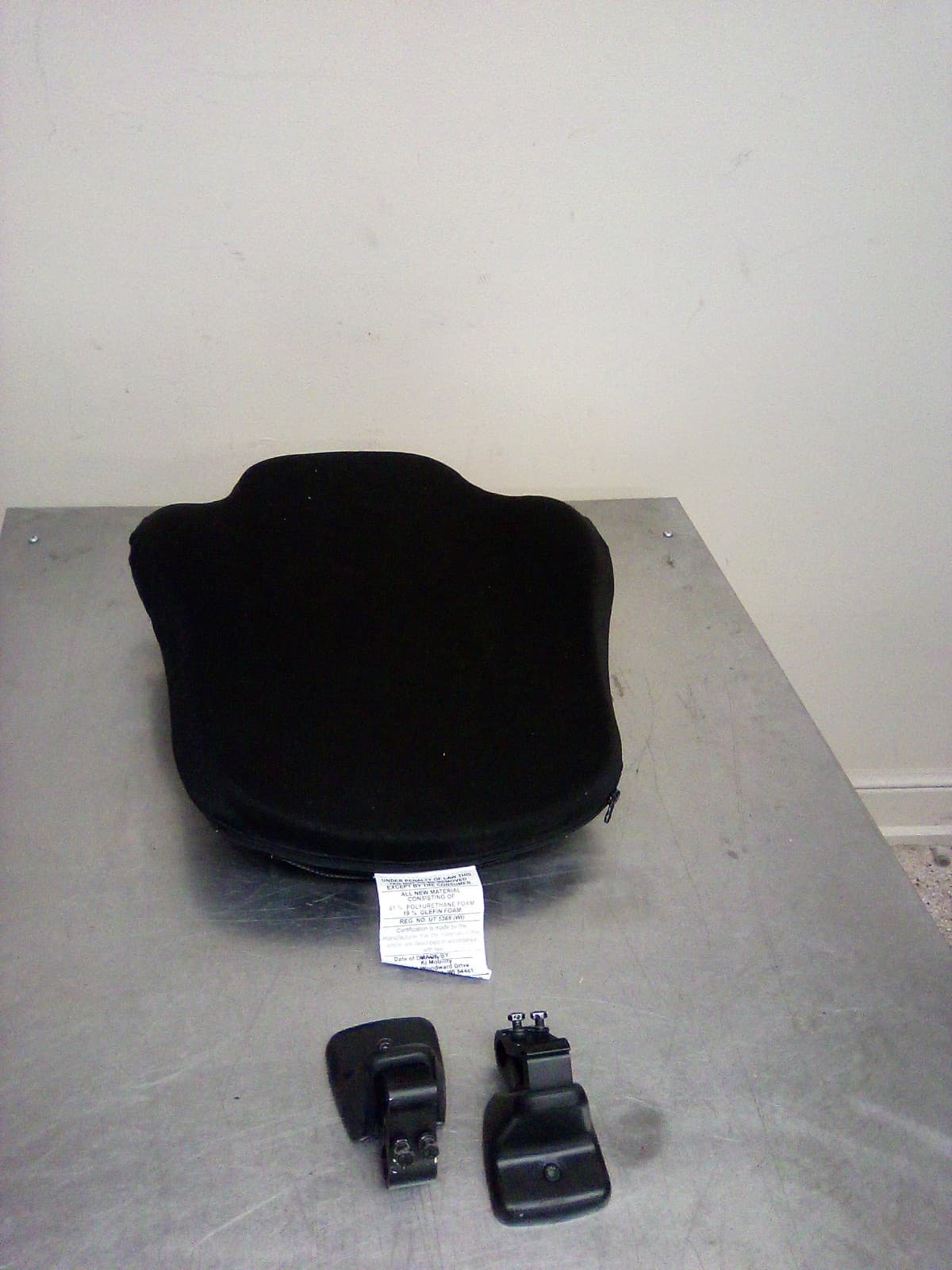 Ki Mobility Axiom PB Back 18" X 18" Wide With Standard Mounting Hardware ML1