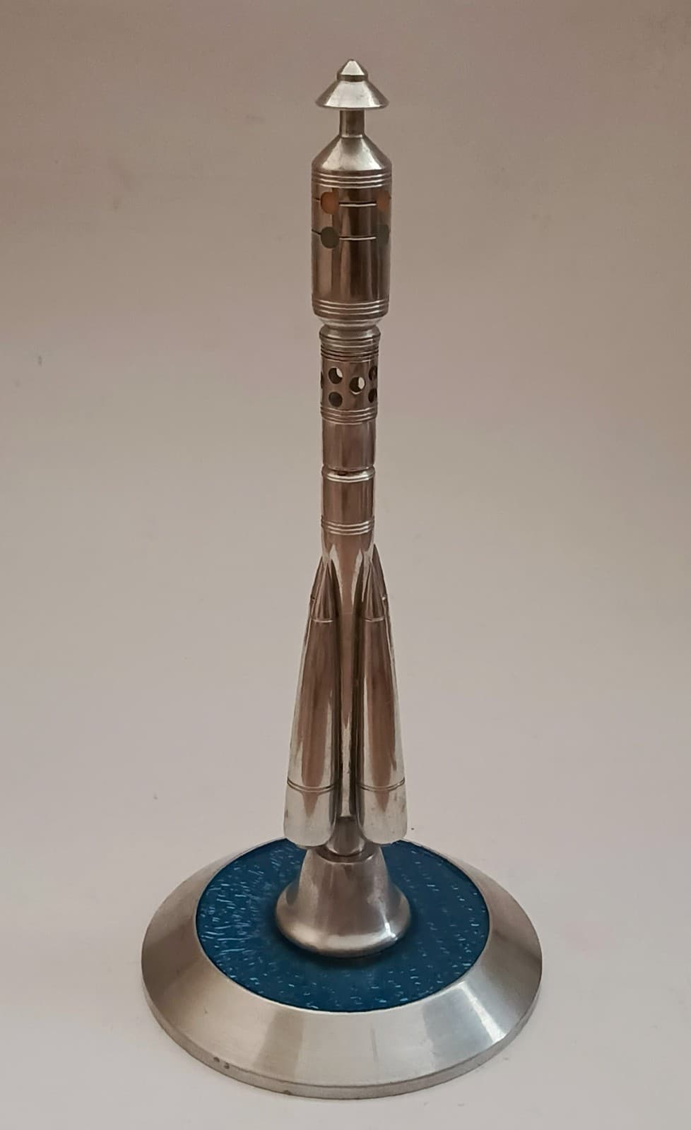 Space souvenir Rocket Soyuz , USSR . 3