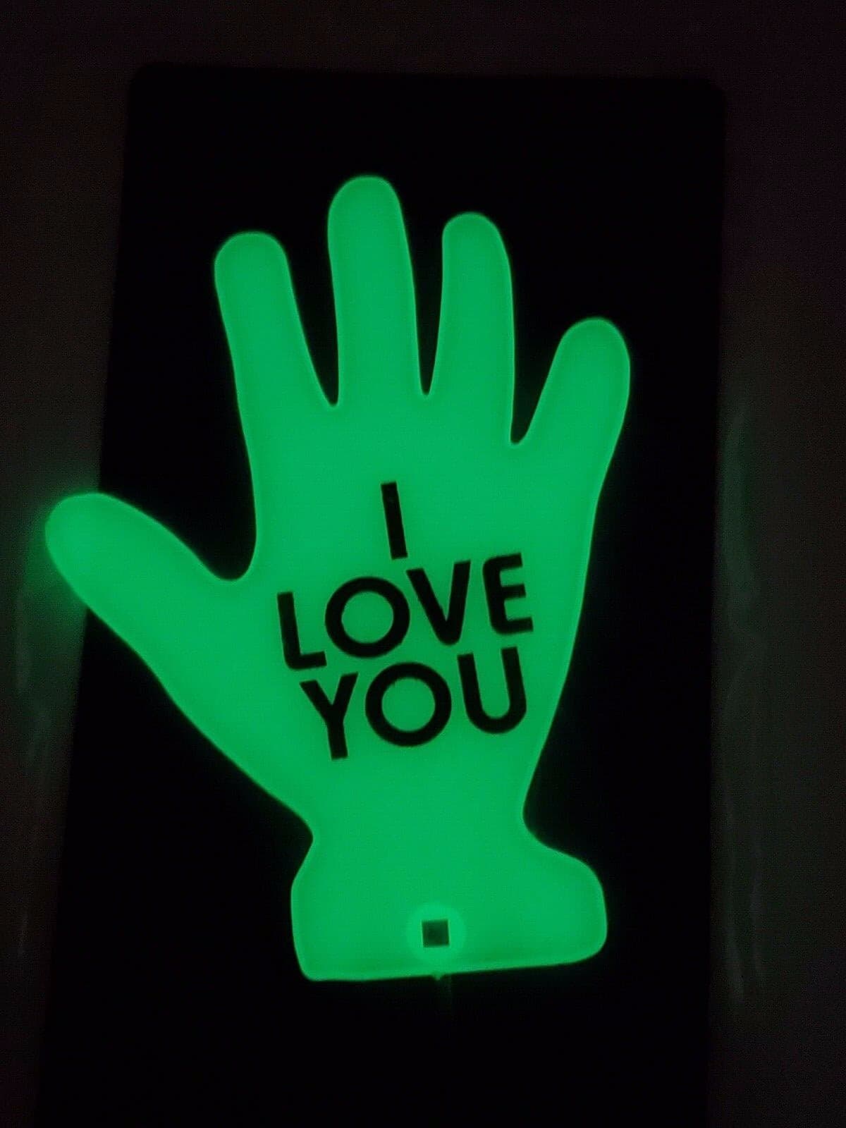 1979 Bob 'n Glow Waving hand w/ suction cup for Rear car window I Love You 6