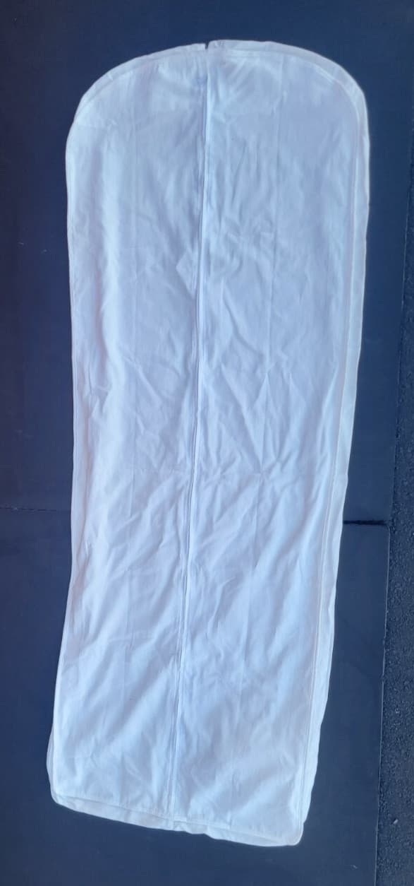 Authentic Emilio Pucci Garment Bag With Zipper 63 X 23  (In Preowned Condition). 3