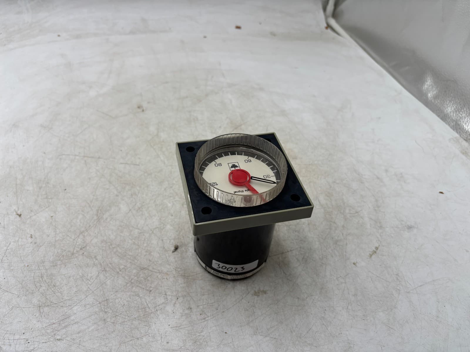 Eagle Signal BR46A601 Timer Relay 120V 60Hz Industrial Control 3