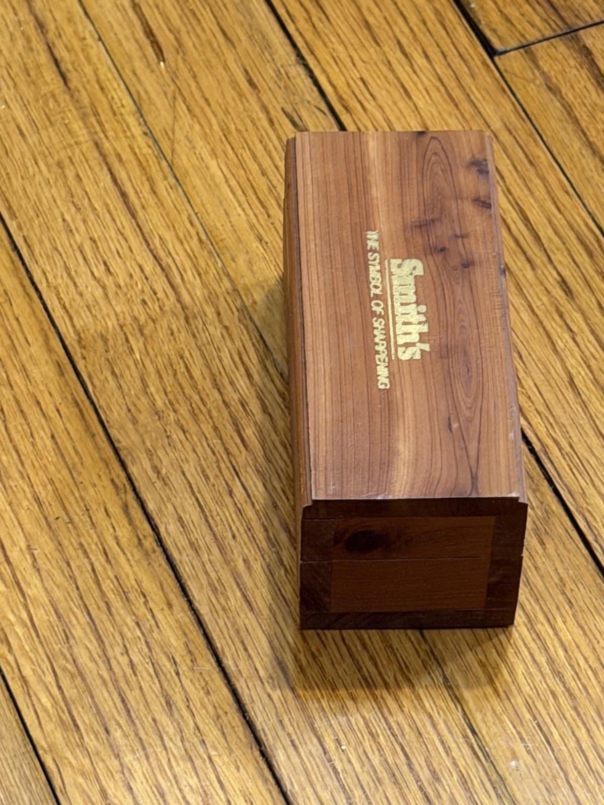 Smith's Sharpening Stone in Cedar Box - Small with 3 Stones 2.5" x 2.5" x 5" 5