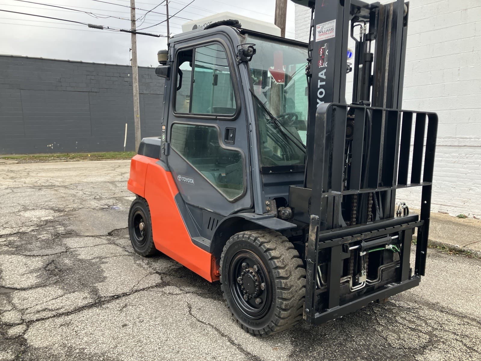 2020 Toyota 8000 LB  Solid Pneumatic Forklift With Side Shift and  2 Stage Mast 5