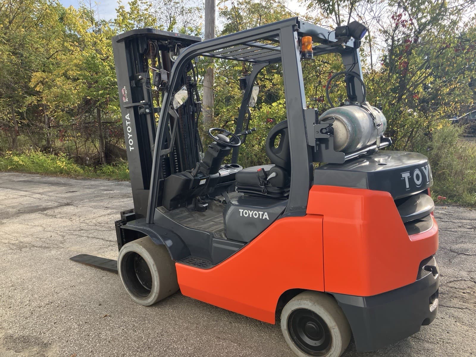 2020 Toyota 8000 LB Forklift With Side Shift and Triple Mast 6