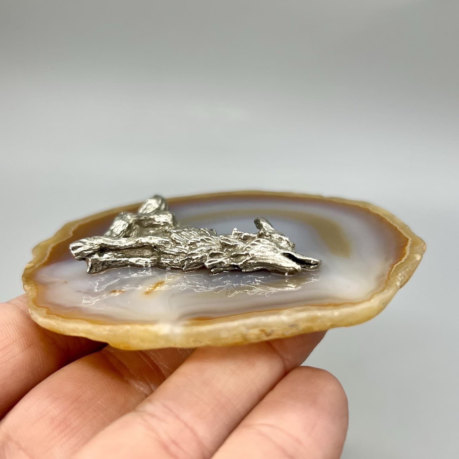Pewter Howling Wolf Lone Wolf on Brazilian Agate Slice 3" 4