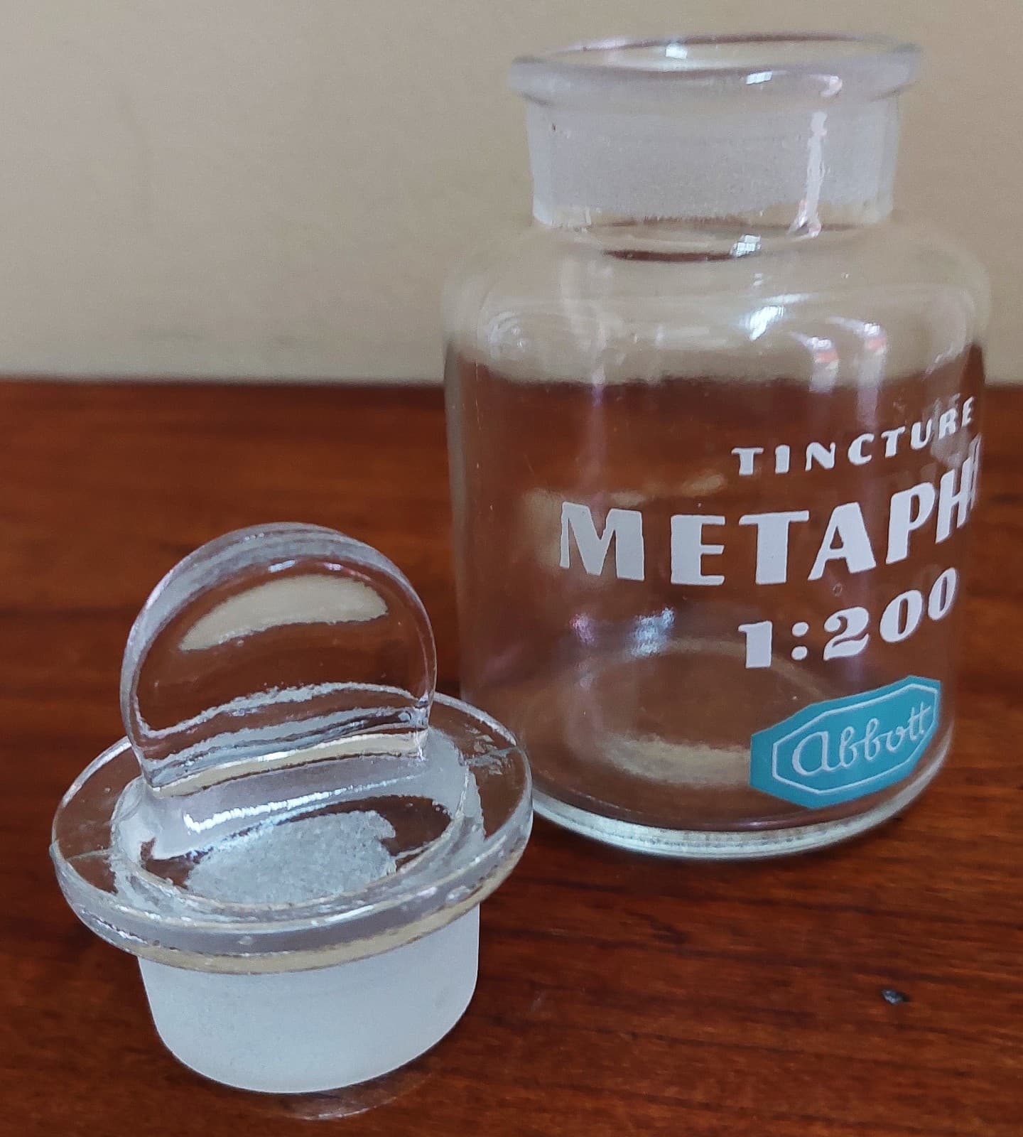 Vtg 4" Abbott Labs Tincture Metaphen 1:200 Glass Jar, lid, ground glass for seal 2