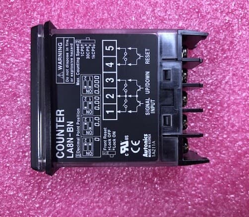  LA8N-BN Autonics Counter, Totalizer, LCD, 1/32 DIN, 8-Digit, No Voltage Input 3