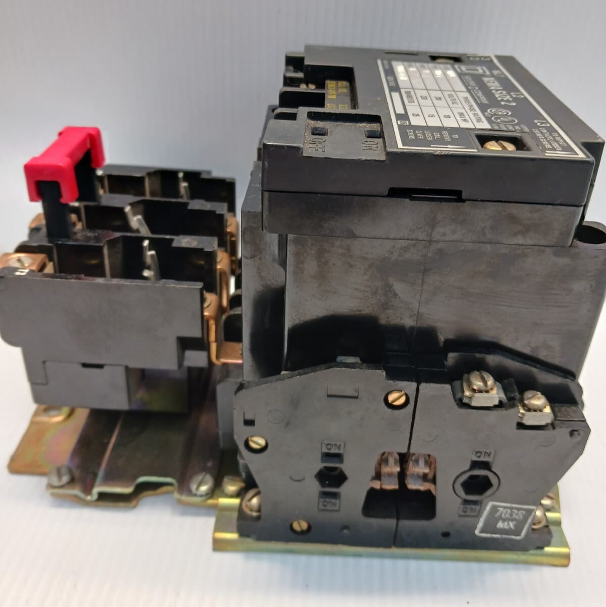 SQUARE D SIZE 2 MOTOR STARTER 8536 SD01 COIL 120V 25 HP 45 AMP 6