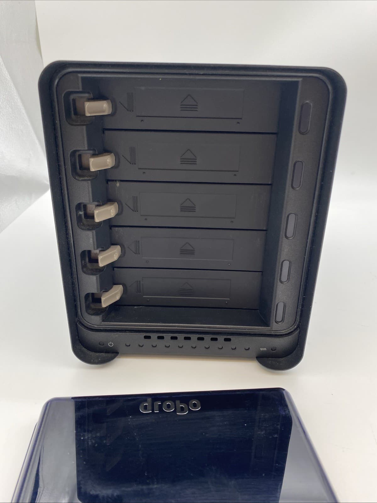 Drobo 5D (DRDR5-A) 5-Bay Direct Attached Storage DAS – USB 3.0 + Thunderbolt 2 2