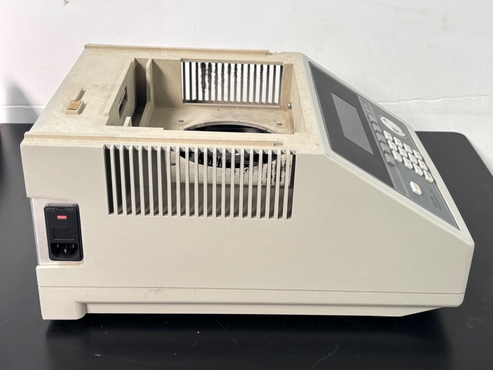 Applied Biosystems ABI GeneAmp PCR System 9700  96-Well Thermal Cycler 5