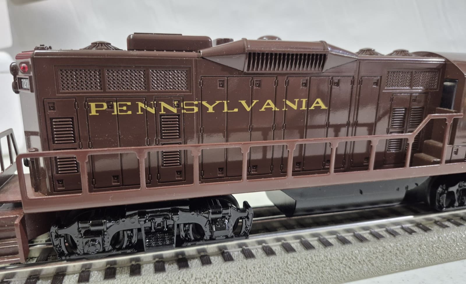 Williams O Gauge GP-9 Pennsylvania Diesel With Dual Motors & Horn Cab #7215 IOB 5