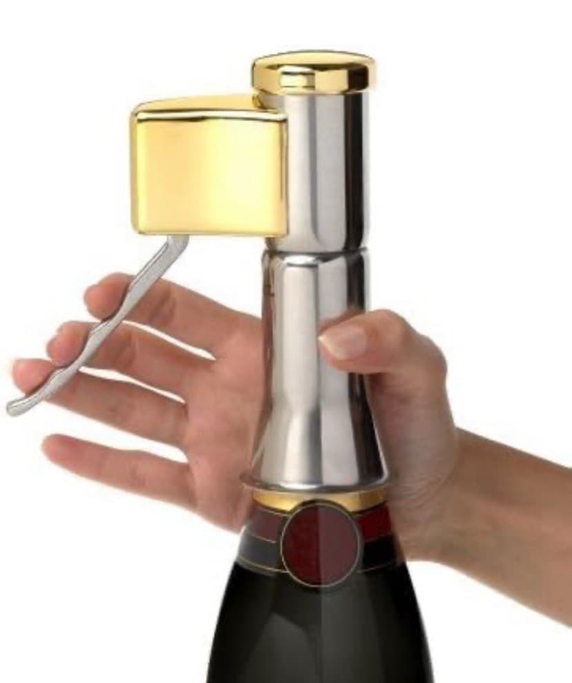Champagne Bottle Opener. Open your bottles with this One-hand corkscrew 2