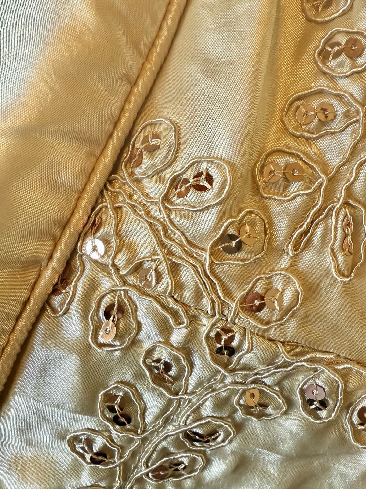 Vintage Ivory Gold Embroidered Sequin Tree Skirt 54” Stratford Home Accents 4