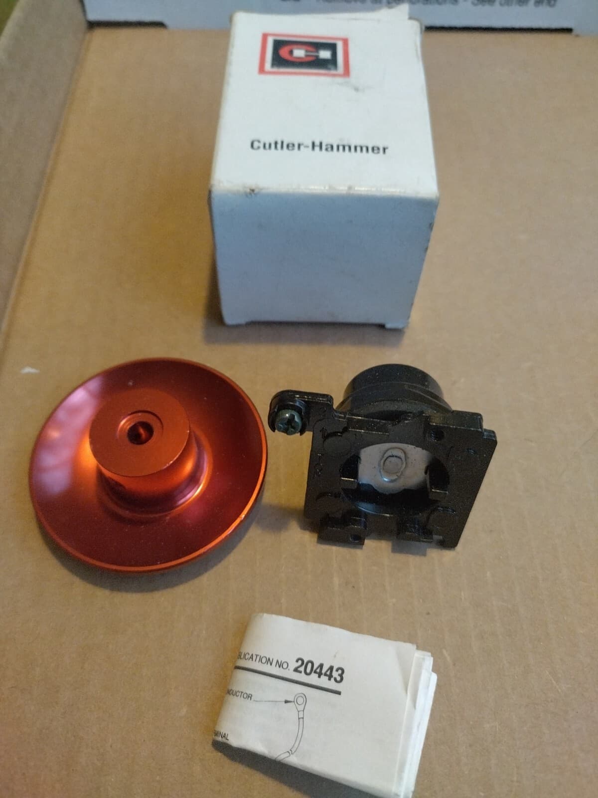 EATON CUTLER HAMMER E34JB2N8 RED Jumbo E Stop Push Button Oper Corrosion Res E43 4
