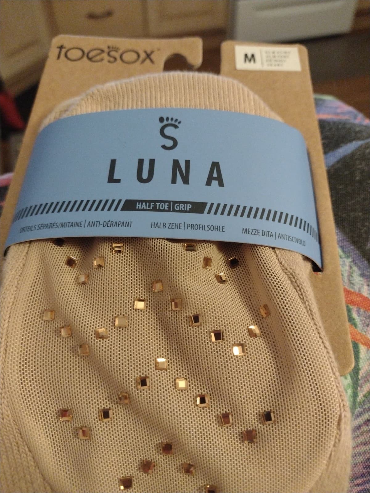 Toesox Size Medium Half Toe Grip  Nude Bling NEW 2