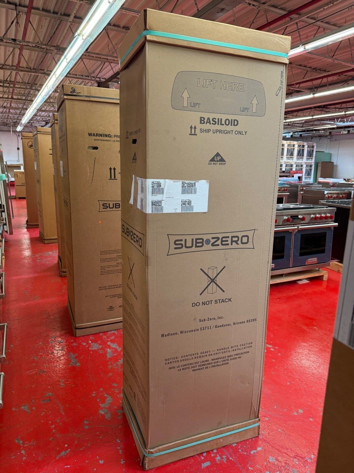 18” Subzero Dual Zone Wine Cooler DEC1850WR Panel Ready (New & Right Hinge) 2