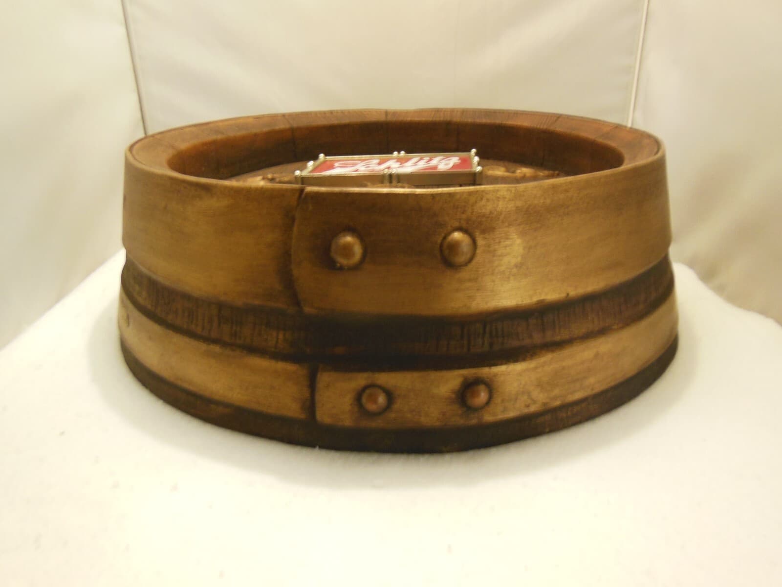 VINTAGE SCHLITZ FAUX WOOD BEER BARREL KEG END WALL ADVERTISING SIGN 19 1/4" 6