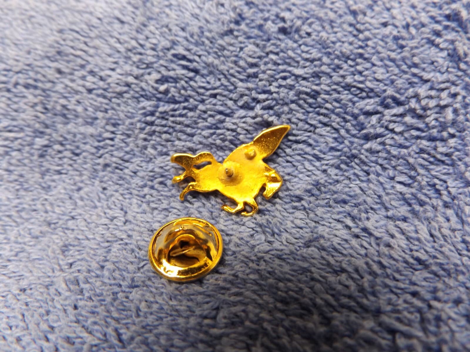 PEGASUS WINGED HORSE GREEK MYTHOLOGY TURQUOISE INLAY GOLD TONE HAT LAPEL PIN 2