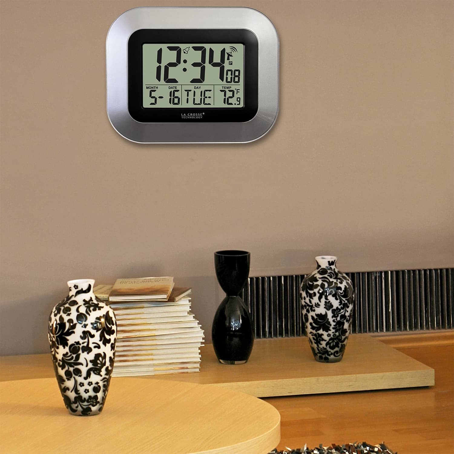 WT-8005U-S La Crosse Technology Atomic Digital Wall Clock Indoor Temp - Open Box 3