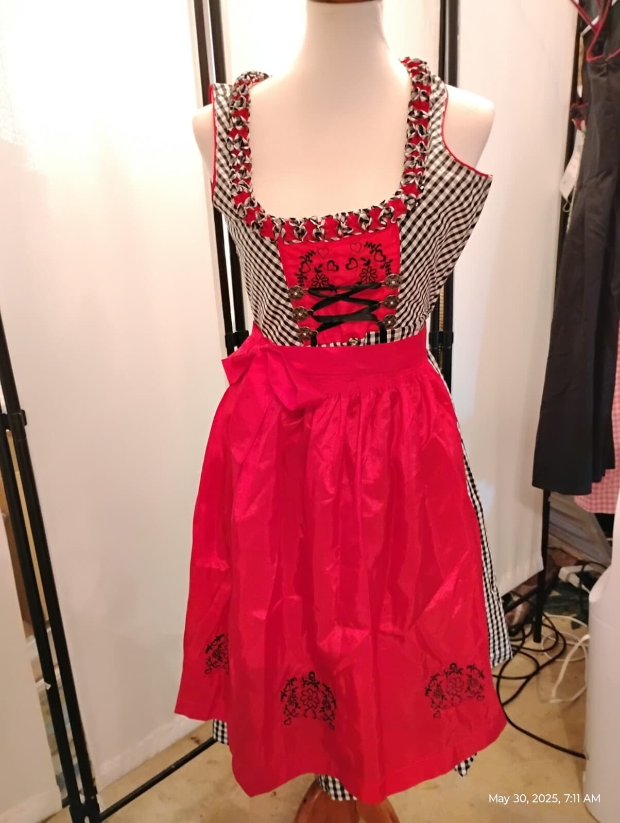 sz 4,NEW! Germany,Trachten,Oktoberfest,Dirndl Dress,3-pc,Black/RED FREE Blouse 3