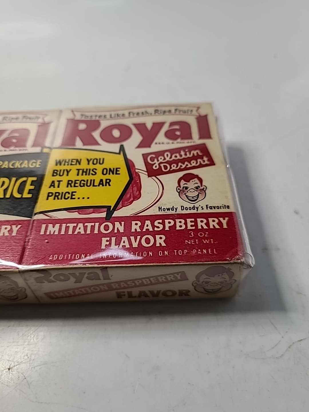 CIRCA 1950 2 FULL UNOPENED BOXS ROYAL GELATIN WITH HOWDY DOODY CARD  2