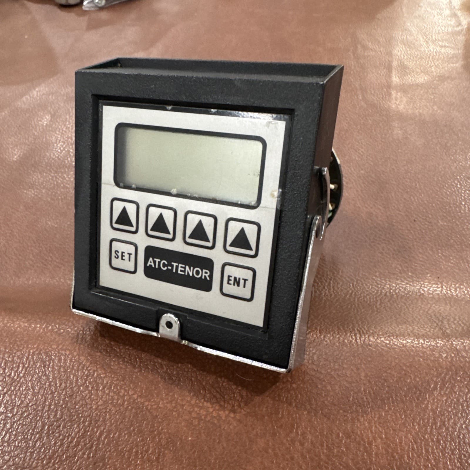 ATC 655-8-3000 Panel MT Digital Timer 120VAC Tenor Microprocessor & Diagram