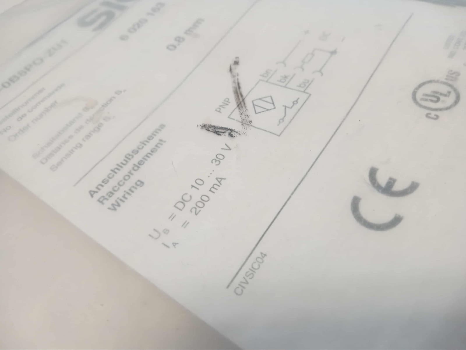 SICK 6020163 IQ05-0B8PO-ZU1 SENSOR PROX INDUCTIVE 0.8MM MOD DC 3-wire, 5,000 Hz 3