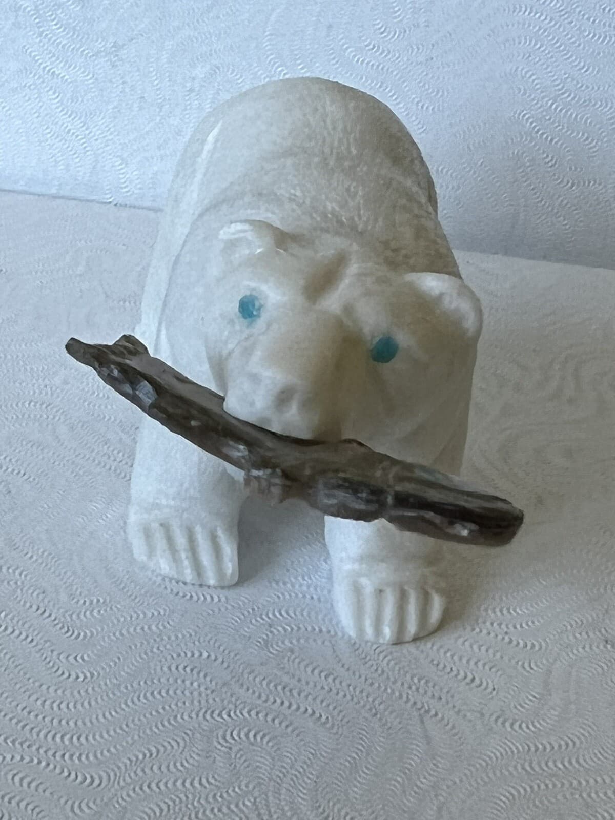 Zuni White bear fetish​ Fish Gift by master carver HERBERT HIM, Sr. 8995 2