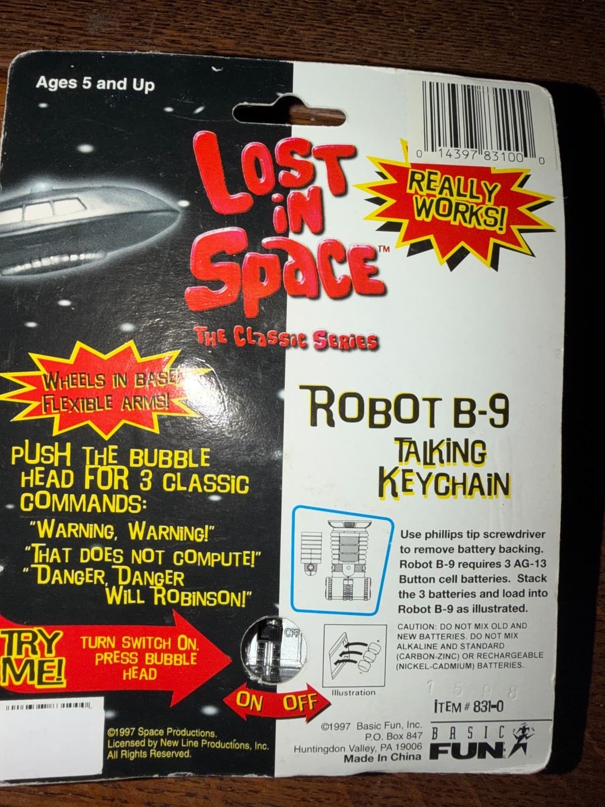 Basic Fun Lost In Space Classic Series Robot B-9 Talking Key Chain 1997 2
