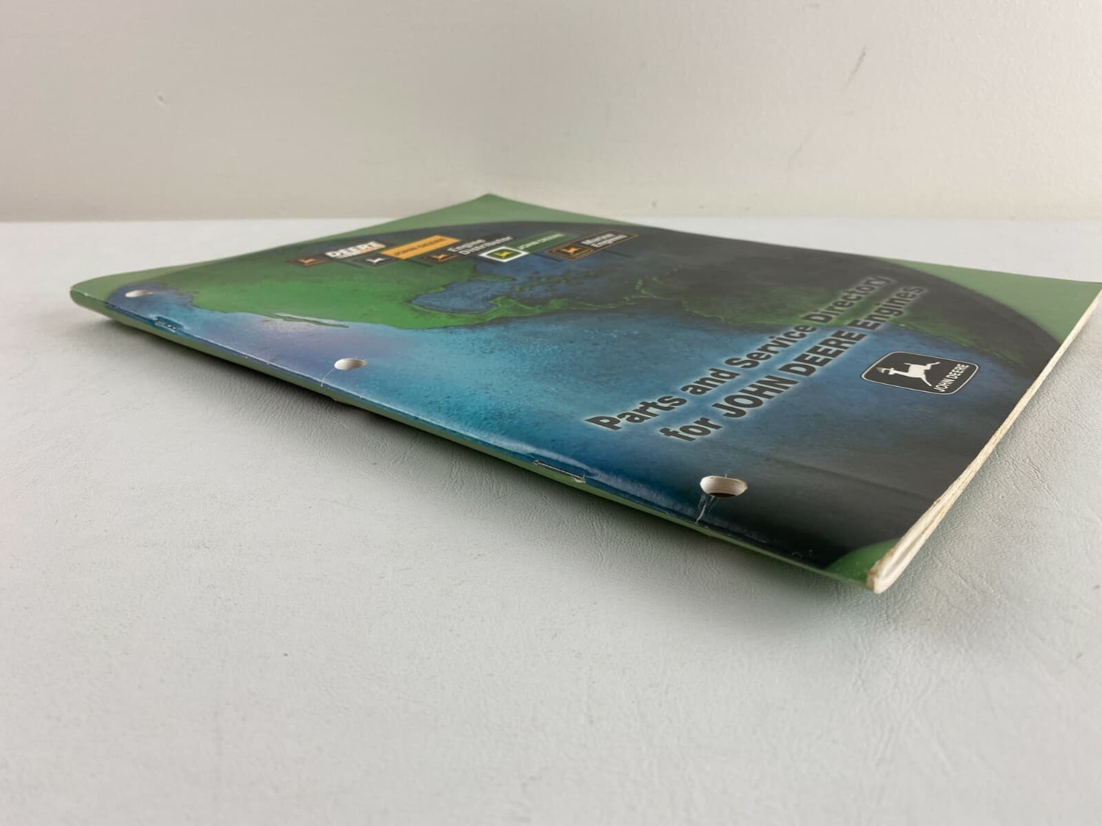 International Parts and Service Directory of John Deere Engines Book 2000  2