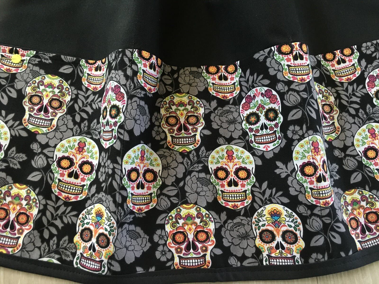 Reversible waitress apron Skull & Black 3 Pockets Per Side, Server  Restaurant 3