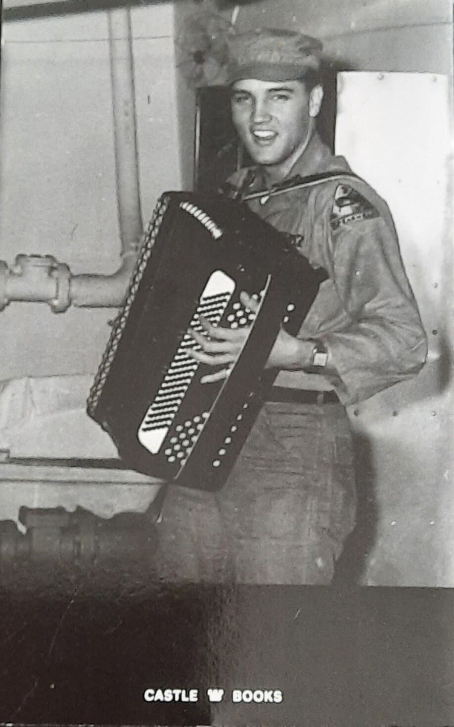 Me N Elvis Book Written By Charlie Hodge, Sold By Jennifer Hodge SHIP WORLDWIDE  2