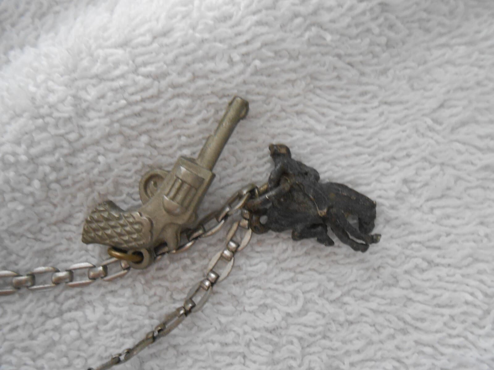 OLD VTG LITTLE GIRLS COWGIRL CHARM BRACELET 3