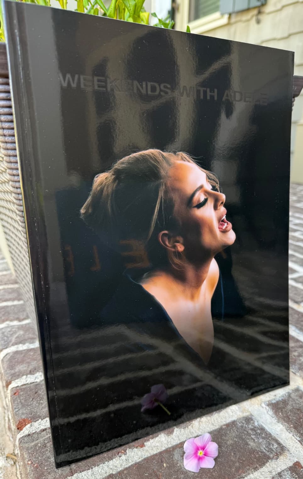 Weekends with Adele Caesars Program + Gift Bag + Confetti Vegas Residency 3