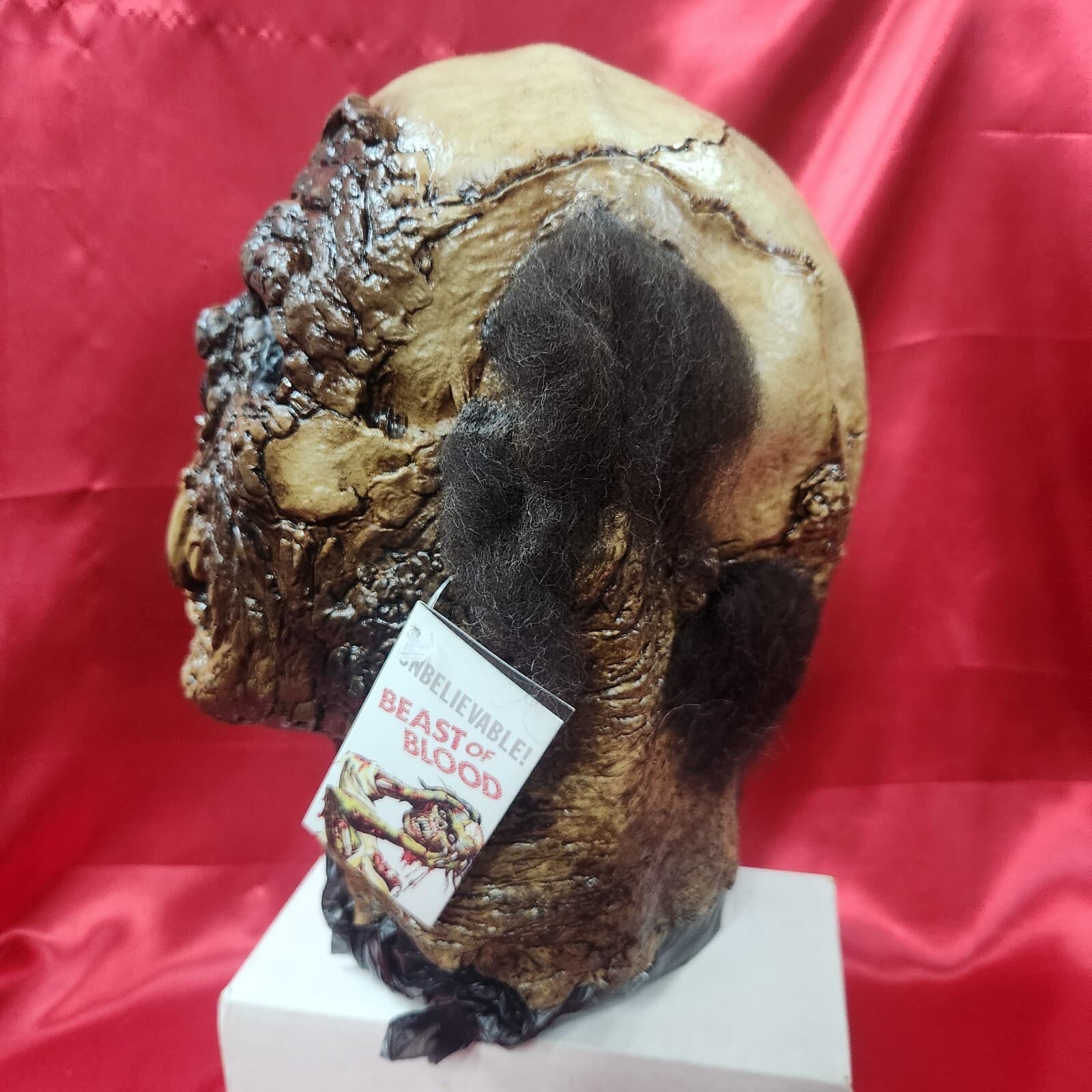 Beast of Blood Beast Mask - Trick or Treat Studios 6