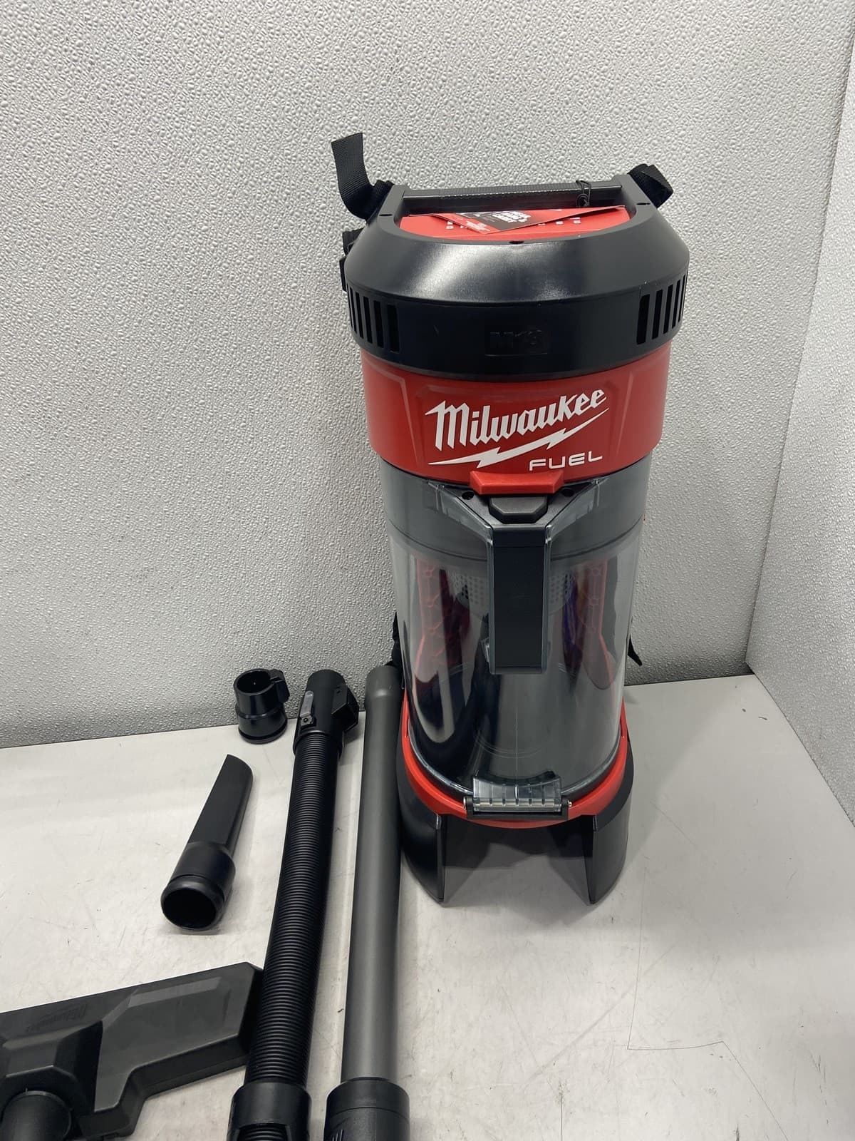 Milwaukee 0885-20 M18 FUEL 18V Li-Ion 1 Gal. 3-In-1 Backpack Vacuum (Tool Only) 6